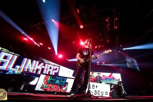 Blink 182 at The O2 Arena: Client – Neon Black