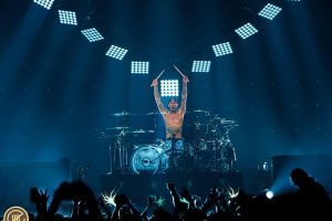 Blink 182 at The O2 Arena: Client – Neon Black
